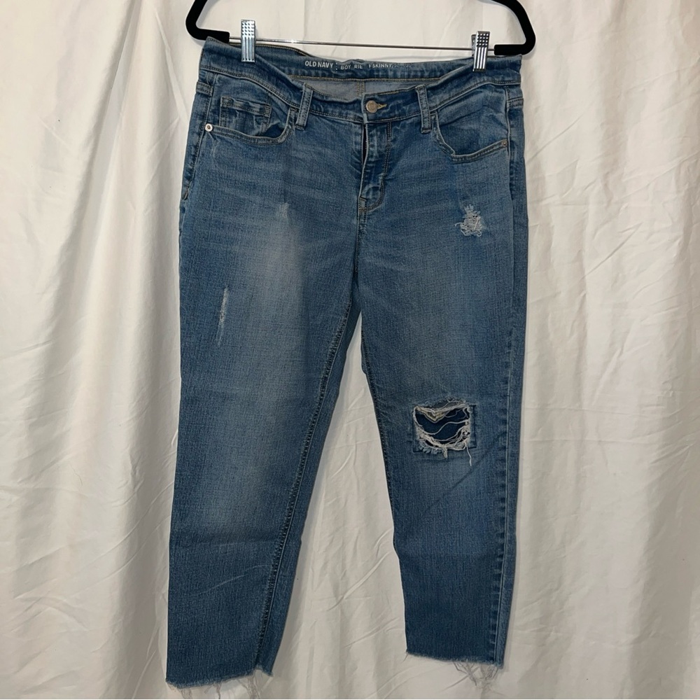 Old Navy Boyfriend Cut Capri Distressed Light Blue Denim Jeans - Picture 7 of 7